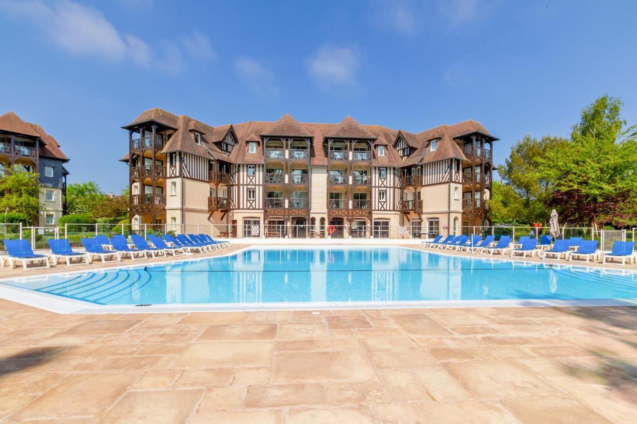 Bel Appartement Cosy En Residence Avec Piscine Deauville Kültér fotó